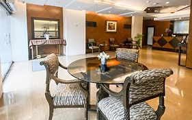 โรงแรมพารากอน ทาวเวอร์